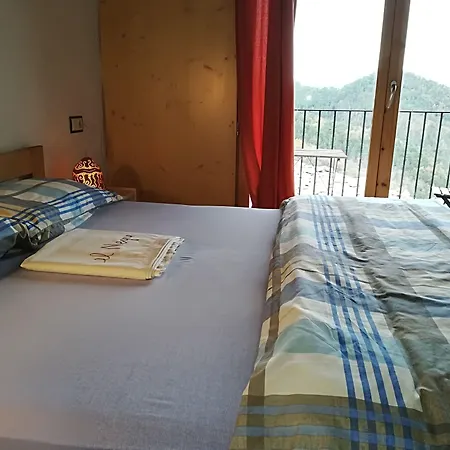 Mas Rural El Negre Hostal Ogassa
