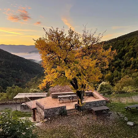 Mas Rural El Negre Hostal Ogassa